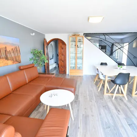 Dzoanna By Interhome * Ustronie Morskie